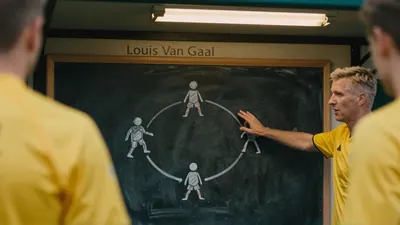 Oranje prijst Louis van Gaal als triple‑A‑merk – Driessen