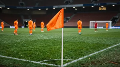 Nederlandse voetbalwedstrijden vandaag: geen moment te missen!