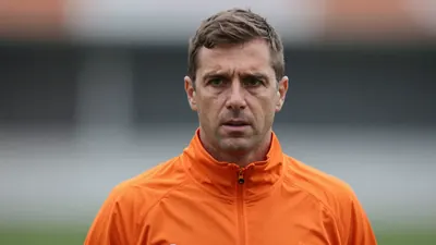 Bondscoach Xavi wil Oranje weer avontuurlijk laten voetballen, waardoor Memphis Depay en Virgil van Dijk mogelijk plaats...